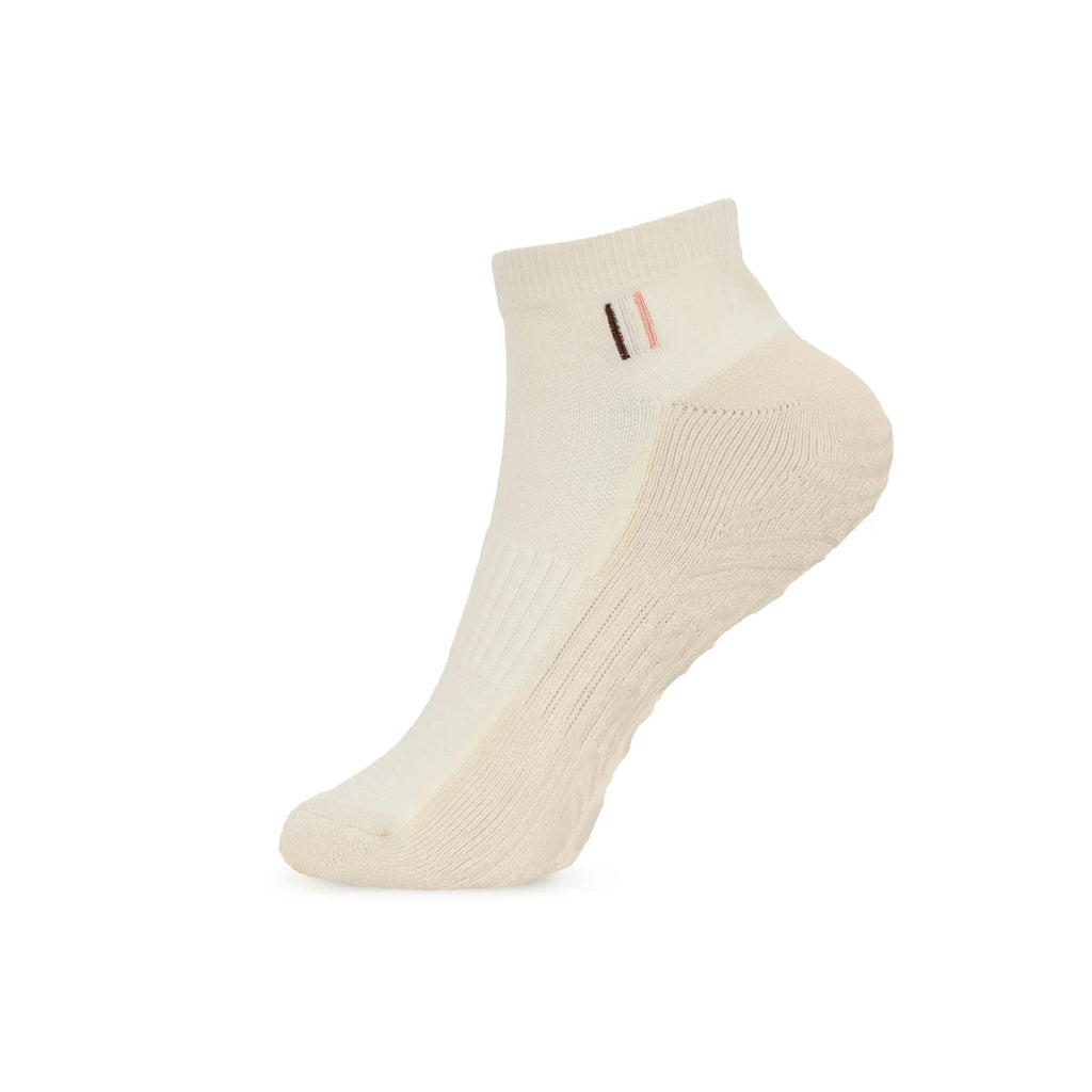 STUDIO GRIPPY SOCKS | ถุงเท้ากันลื่น
